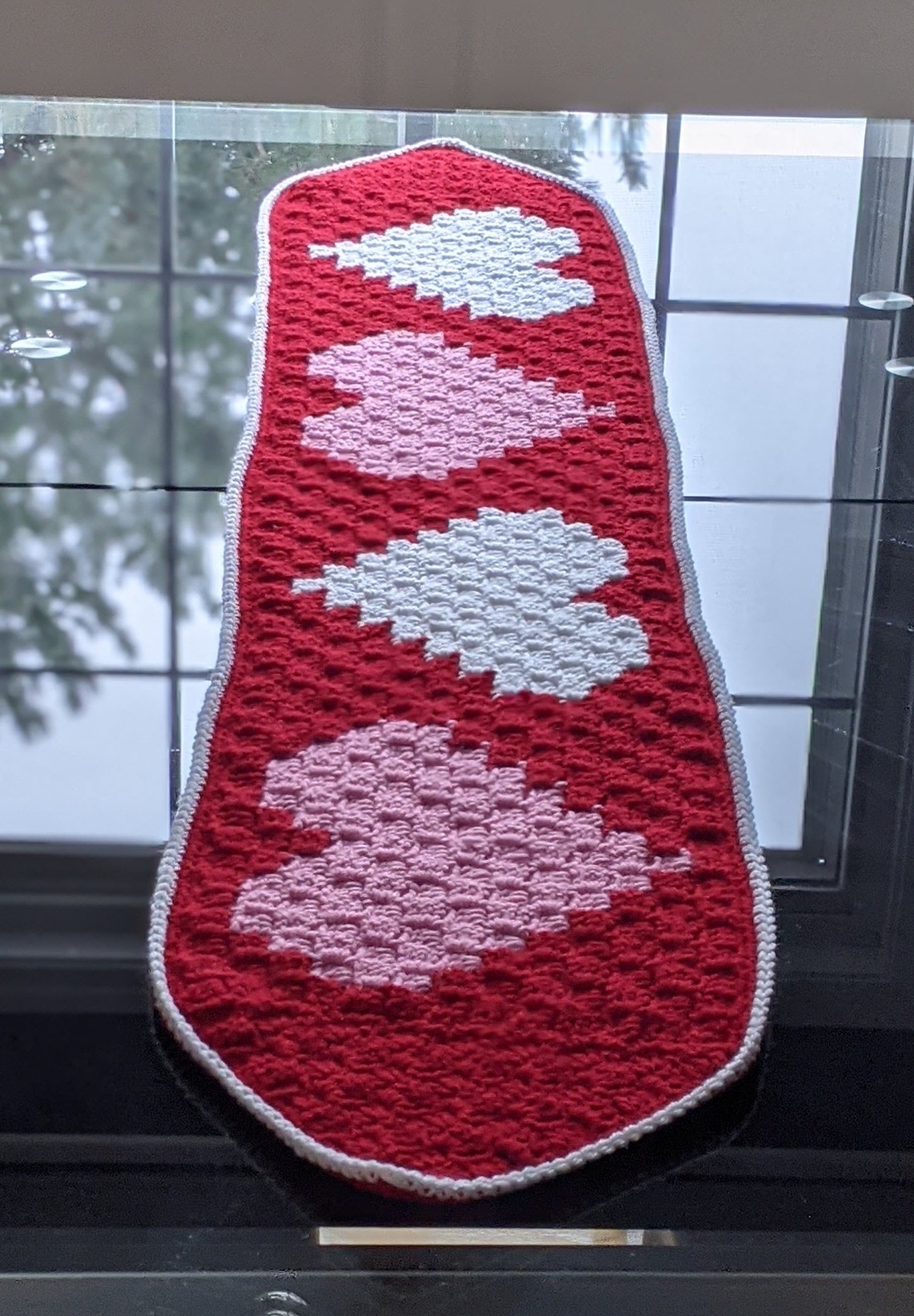 Valentines Day Table Runner With Hearts